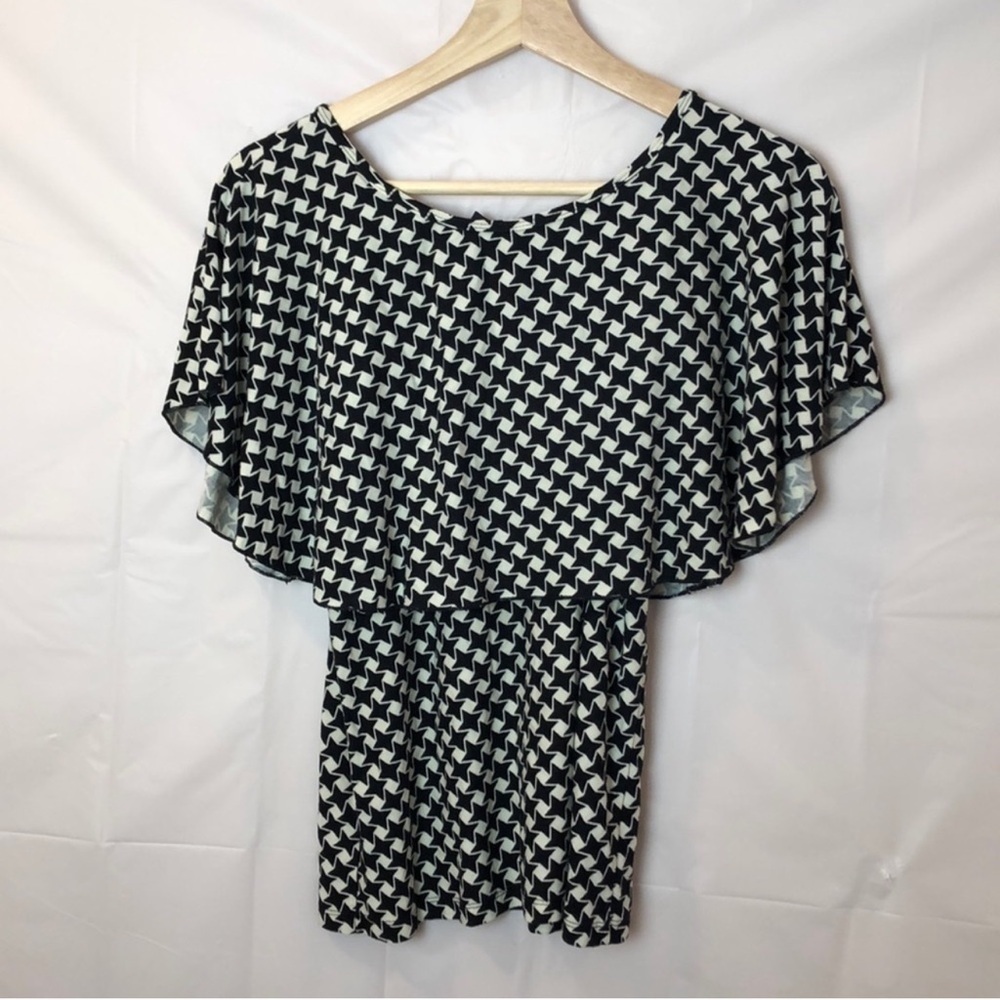 Ora Shoulder Cape Blouse Extra Small
